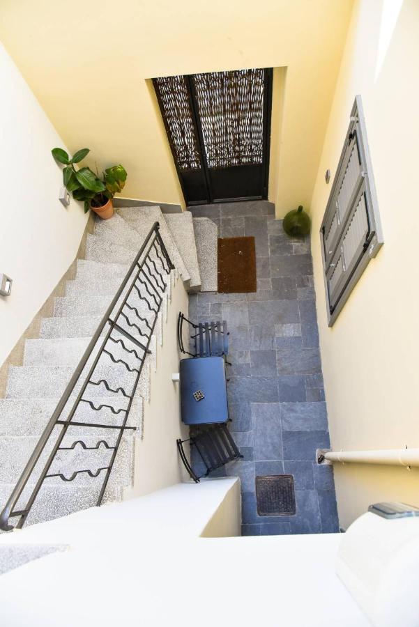 Erst Guest House Atenas Exterior foto